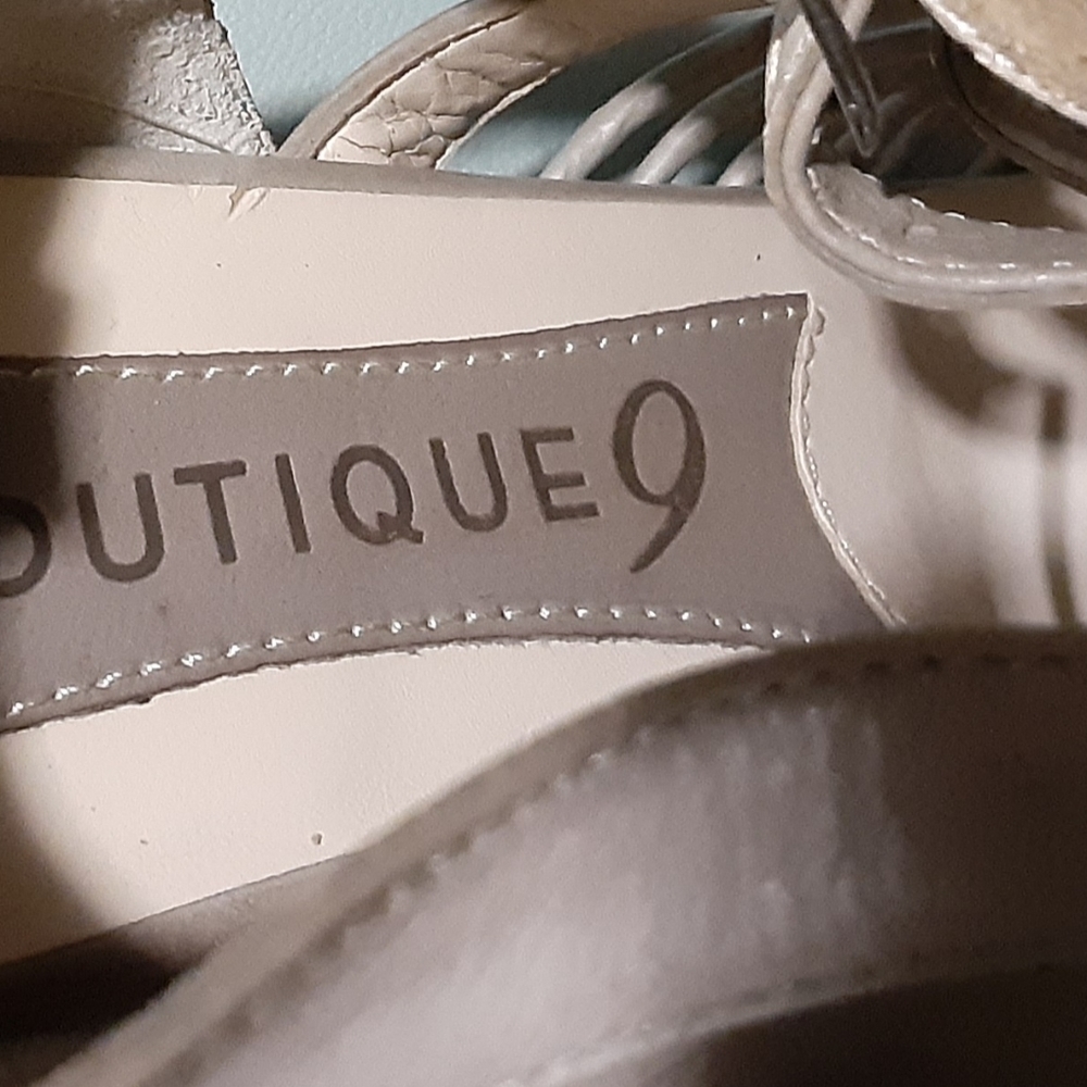 USED Boutique 9 Strappy Leather Heels size 6.5 M - Picture 4 of 13